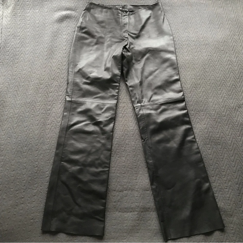 Milenti Black Leather Pants Sz 4 Straight Leg High Waisted No Pockets Excellent - Picture 2 of 7